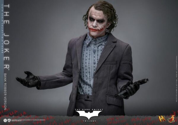 DX50 - The Dark Knight Trilogy - 1/6th scale The Joker (Bank Robber Version) - Image 13