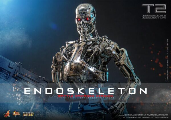 MMS840D77 - Terminator 2: Judgment Day - 1/6th scale Endoskeleton (Battle Damaged Version) - Image 2