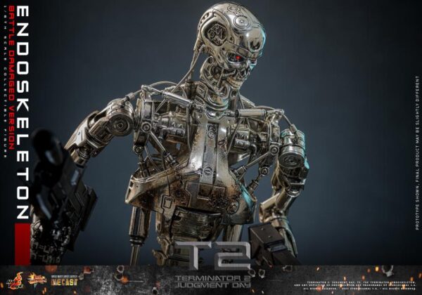 MMS840D77 - Terminator 2: Judgment Day - 1/6th scale Endoskeleton (Battle Damaged Version) - Image 15