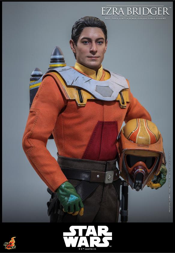 TMS172 - Star Wars: Rebels™ - 1/6th scale Ezra Bridger™ - Image 12