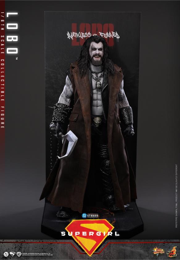 MMS890 – Supergirl™ - 1/6th scale Lobo™ - Image 13