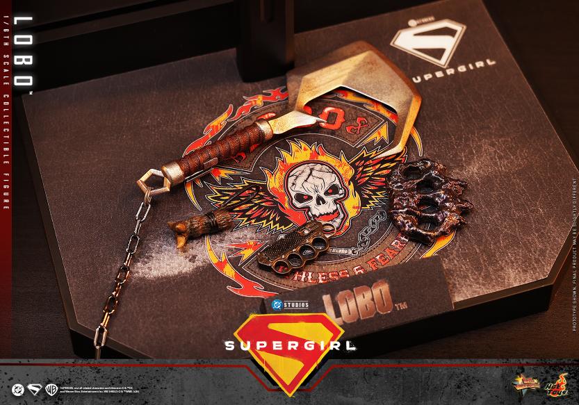 MMS890 – Supergirl™ - 1/6th scale Lobo™ - Image 22