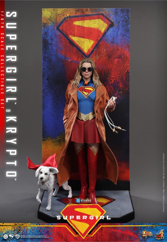 MMS869 – Supergirl™ - 1/6th scale Supergirl™ & Krypto™ Collectible Set - Image 20