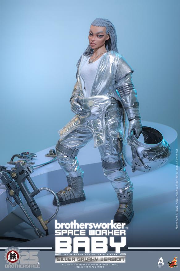 AMC041 - Brothersfree x Hot Toys - 1/6th scale Space Worker Baby (Brothersfree 25th Silver Galaxy Version) - Image 14