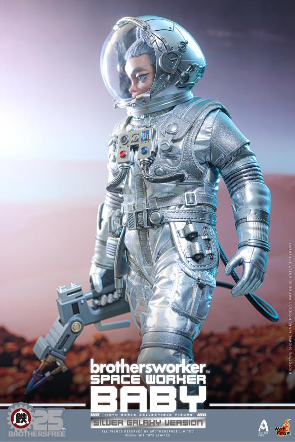 AMC041 - Brothersfree x Hot Toys - 1/6th scale Space Worker Baby (Brothersfree 25th Silver Galaxy Version) - Image 8