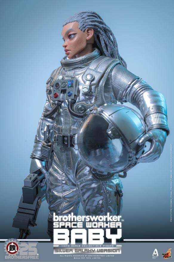 AMC041 - Brothersfree x Hot Toys - 1/6th scale Space Worker Baby (Brothersfree 25th Silver Galaxy Version) - Image 11